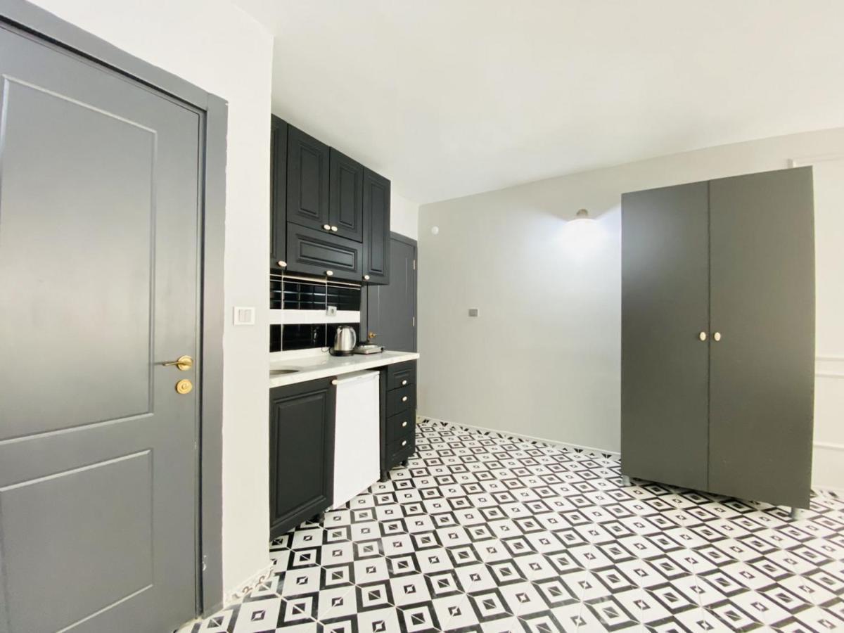 Pleasant Studio Flat In Kabatas Beyoglu Apartment Istanbul Exterior photo